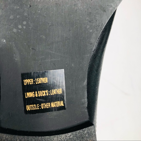 Urban Outfitters Leather Jules Loafer Mule in Black
Min Wear Sz 10 fits like 9 - Picture 9 of 9